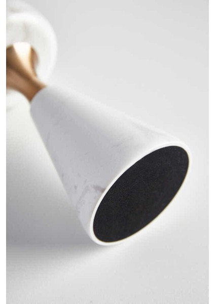 Beyaz Mermer Küçük Piramit Mumluk, Şık ve Zarif Dekor Ürünü fırsatları