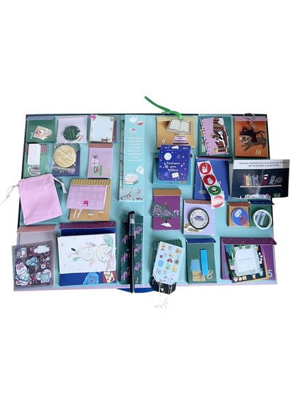 Kitap Severlerin Advent Takvimi, Yetişkin Kitap Severler Için 25 Kitap Hediyesi, Hediyeli Kitap Severlerin Advent Takvimi (Yurt Dışından) fırsatları