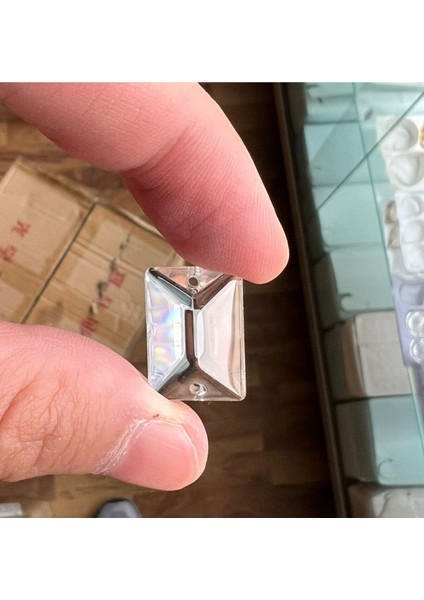 Kristal Avize Taşı 40 Adet, Boy 2 Cm, En 1,4 Cm, Parlak ve Şık Tasarım