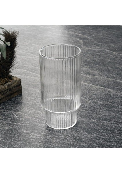 Turuncu Cam Çizgili Bardak, Şık ve Kullanışlı Ev Içi Aksesuarı