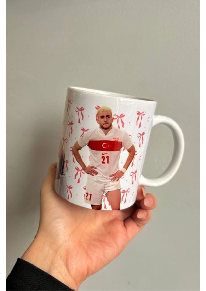 Beyaz, Şık ve Sevimli Kupa - Hediye ve Günlük Kullanım Için Mükemmel Seçim modelleri