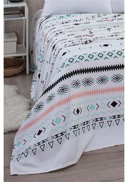 Çift Kişilik Pike Yatak Örtüsü 200X230 Beyaz, Konfor ve Şıklık Sunar fiyatları