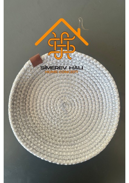 Gri Dekoratif Komodin ve Düzenleyici, Şık ve Fonksiyonel Banyo ve Masaüstü Ürünü