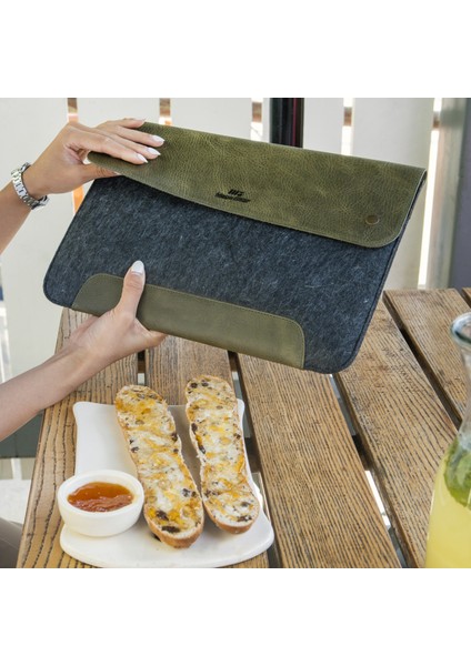 Deri ve Keçeli 13.3" Macbook Pro Kılıfı