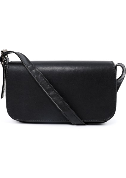 Siyah Kapaklı Baget Çanta