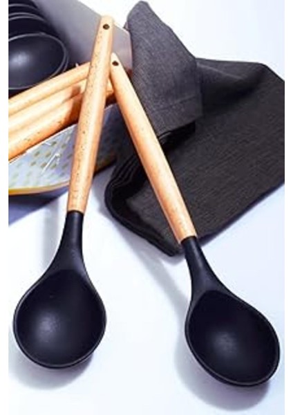 Bambu Saplı Silikon Kaşık Siyah, Renkli ve Şık Tasarım, 1 Adet