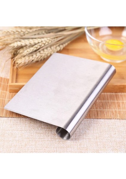 Paslanmaz Çelik Hamur Kazıyıcı ve Kesici, 15 Cm, Pratik ve Dayanıklı