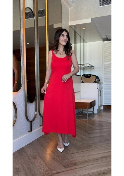 Kadın Askılı Yuvarlak Yakalı Viskon Elbise fırsatları