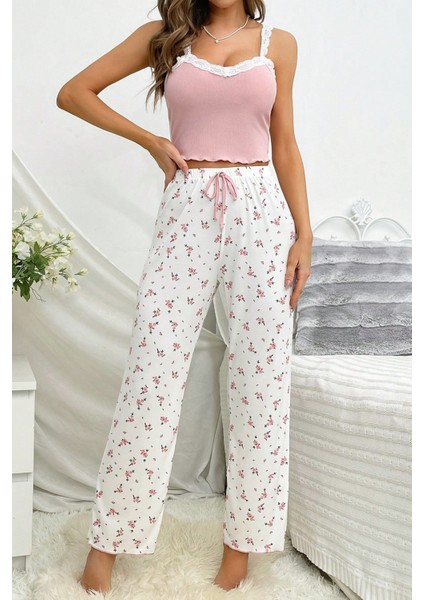 Askılı Şık Üstü Dantel Işlemeli Baskılı Pijama Takımı fırsatları