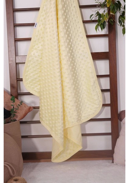 Renkli ve Yumuşak Bebek Battaniyesi, Sıcak ve Konforlu Kullanım Sağlar. indirimleri