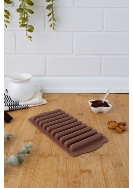 Kahverengi Çubuk Çikolata ve Buz Kalıbı Seti, Lezzet ve Soğuk Keyfi Için Ideal Seçim fiyatları