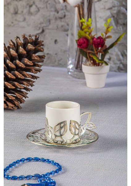 Gri Fürug Kahve Fincanı, Şık ve Kullanışlı Tasarımıyla Keyifli Kahve Anları Sağlar