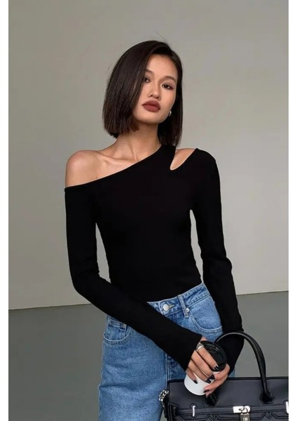 Siyah Omuz Yırtmaçlı ve Omuz Dekolteli Y2K Uzun Kollu Crop Bluz fiyatları