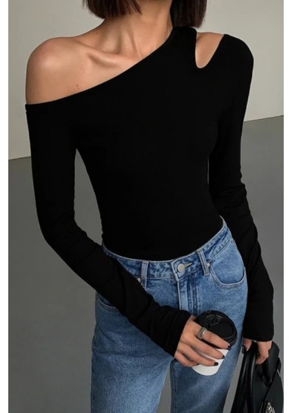 Siyah Omuz Yırtmaçlı ve Omuz Dekolteli Y2K Uzun Kollu Crop Bluz modelleri