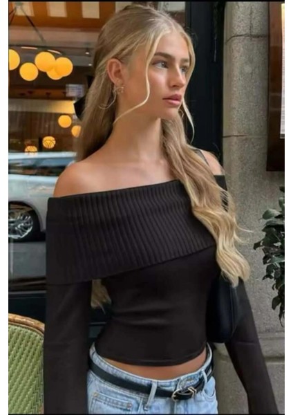 Yeni Siyah Şeritli Madonna Yaka Omuz Dekolteli Y2K Uzun Kollu Triko Crop Bluz
