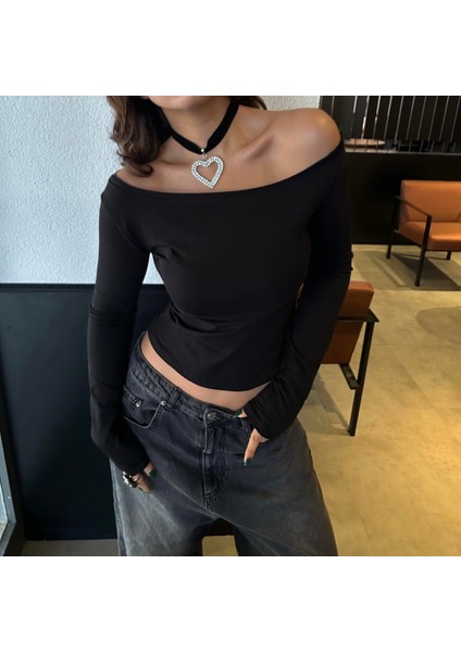 Siyah Madonna Yaka Uzun Kollu Crop Bluz modelleri