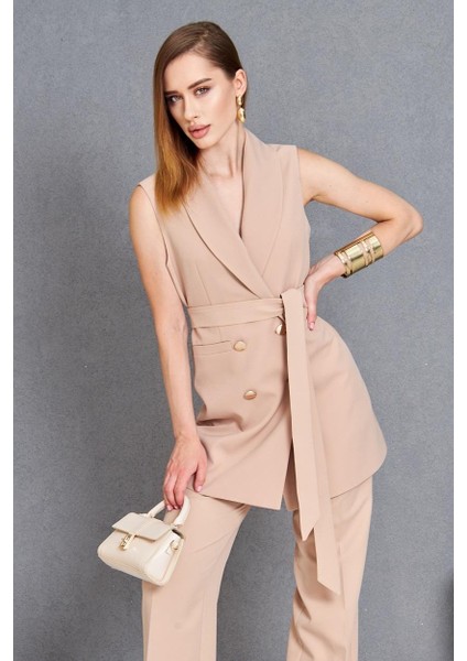 Gold Düğme Kuşaklı Yelek Takım Vizon