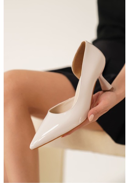 Seraphine Kadın Bej Rugan Topuklu Ayakkabı