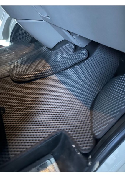 Volkswagen Transporter T5 Araca Özel Eva Paspas modelleri