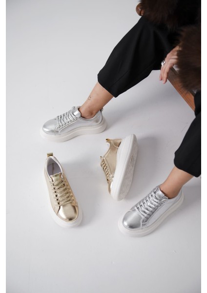 Dina Gümüş Kadın Sneaker modelleri