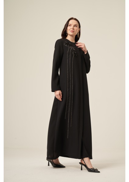 Si̇yah Swarovski̇ Taşlı Su Yolu Çi̇çek Desenli̇ Gi̇zli̇ Fermuarlı Ferace 6173-25 Siyah