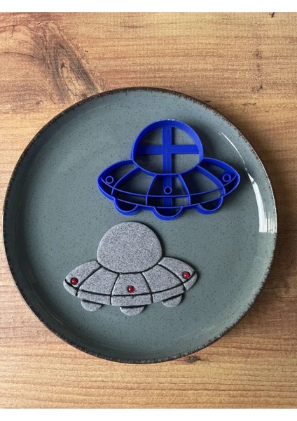Ufo Temalı Kurabiye ve Şeker Hamuru Kalıbı, Eğlenceli Pasta Süsleme Aracı