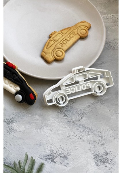Beyaz Polis Arabası Şekillendirici ve Kurabiye Kalıbı, Eğlenceli ve Pratik Kullanım