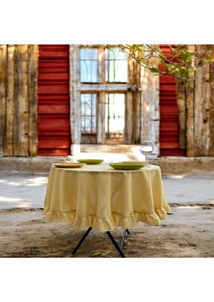 Sarı Keten Fırfırlı Yuvarlak Masa Örtüsü, Şık ve Doğal Görünüm Sağlar.