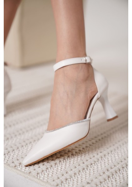 Darla Taşlı Kadın Beyaz Topuklu Ayakkabı fırsatları