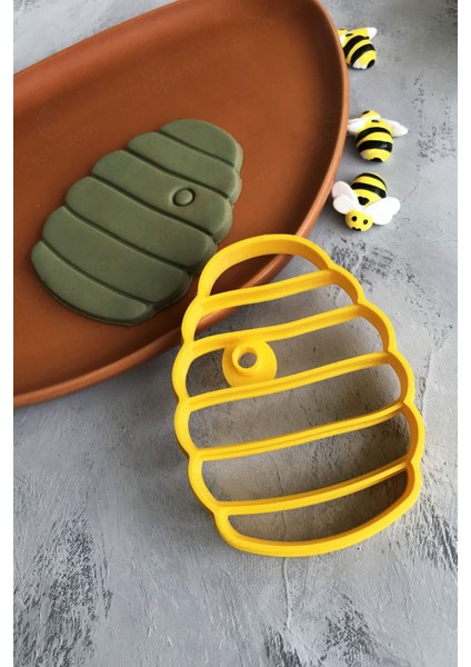Arı Kovanı Temalı Hamur Şekillendirici, Pratik ve Eğlenceli Mutfak Aracı