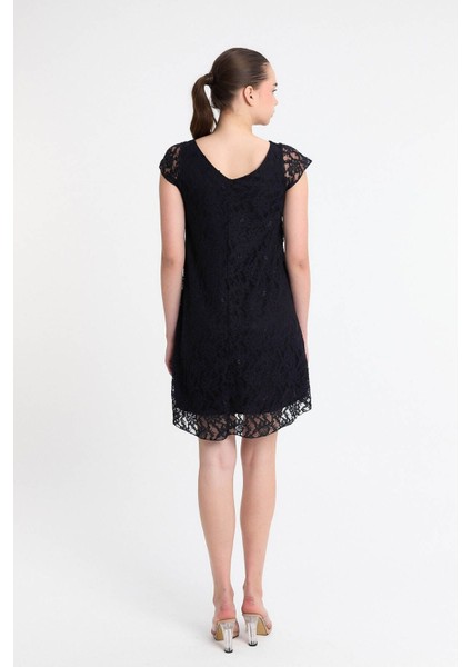 Lacivert Yaka Detaylı Güpür Işlemeli Dantel Elbise Gündüz - Gece Şıklığı 20L6805