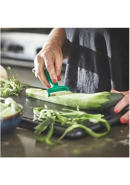 Yeşil Sebze Soyucu, Pratik ve Dayanıklı Mutfak Gereci fırsatları