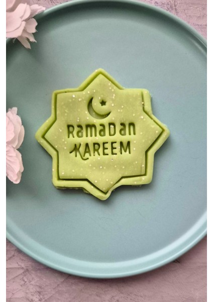 2'li Renkli Hamur Şekillendirici Seti, Kurabiye ve Şeker Hamuru Için fiyatları