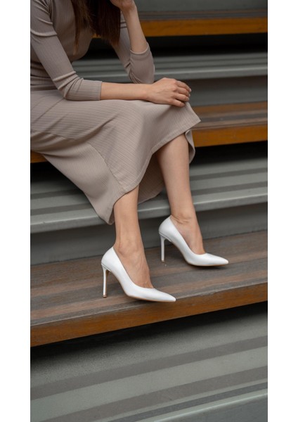 Ping Beyaz Deri Stiletto fiyatları