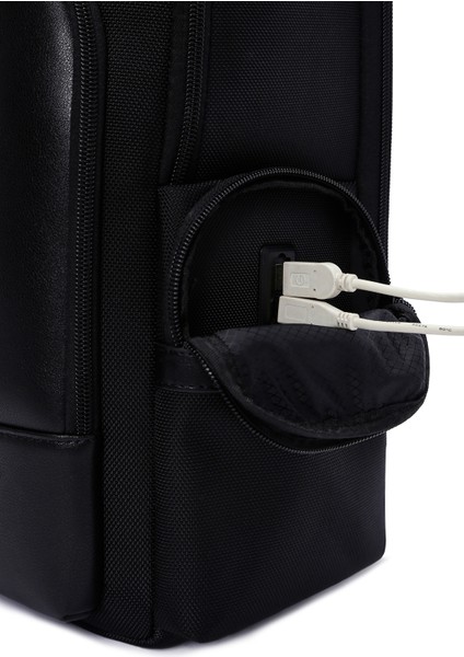 D-Pack Erkek Sırt Çantası