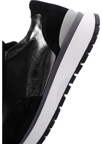 Kadın Siyah Bağcıklı Sneaker 24WFD370414