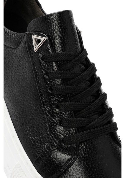 Kadın Siyah Bağcıklı Kalın Tabanlı Sneaker 24WFD3711FT