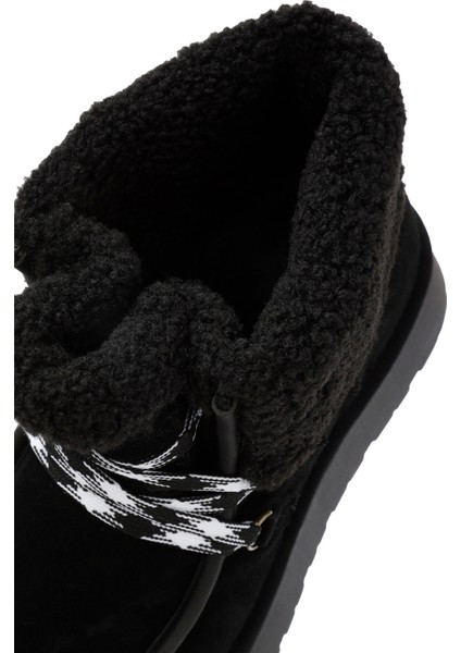 Kadın Siyah Kalın Tabanlı Kürklü Süet Deri Bot 24WFD405010