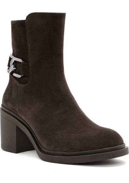 Kadın Kahverengi Topuklu Fermuarlı Süet Deri Bot 24WFD211010
