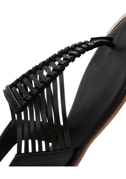 Kadın Siyah Arkadan Bantlı Parmak Arası Sandalet 25SFE490918