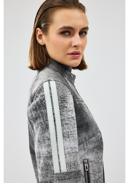 Sporty Kadın Gri Kısa Nubuk Deri Spor Ceket 24WGD5227WB