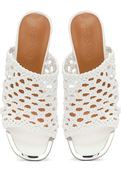 Kadın Beyaz Örgülü Kısa Kalın Topuklu Terlik 25SFE460918