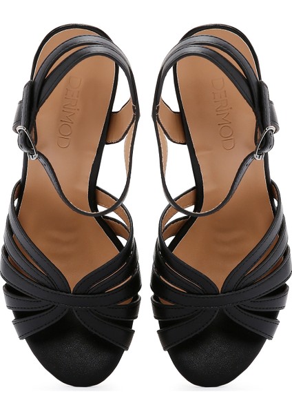 Kadın Siyah Bilekten Bantlı Kalın Topuklu Sandalet 25SFE462218