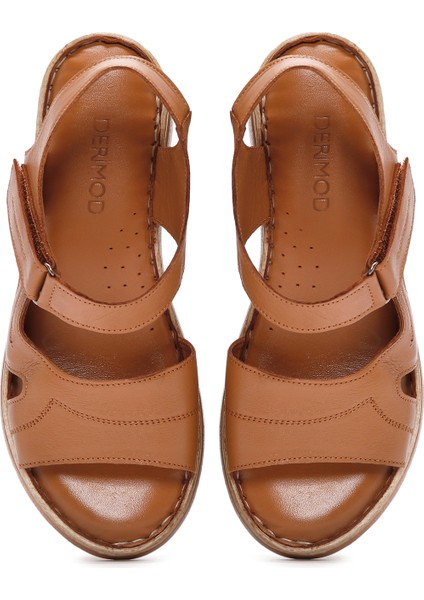 Kadın Taba Kalın Tabanlı Bilekten Bantlı Deri Comfort Sandalet 25SFD320818