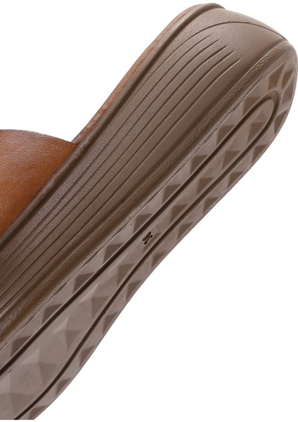 Kadın Taba Kalın Tabanlı Deri Terlik 25SFD330318