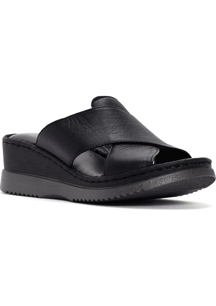 Kadın Siyah Kalın Tabanlı Deri Comfort Terlik 25SFD320118