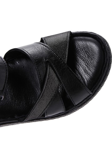 Kadın Siyah Bilekten Bantlı Deri Comfort Sandalet 25SFD320618