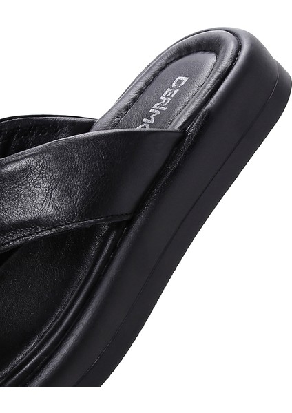 Kadın Siyah Parmak Arası Deri Terlik 25SFD360318