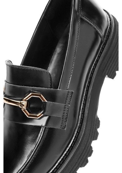 Kadın Siyah Tokalı Deri Maskülen Loafer 24WFD189122