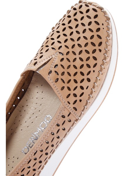 Kadın Bej Kalın Tabanlı Deri Comfort Loafer 25SFD332418